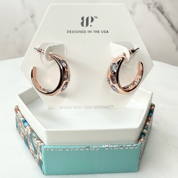 Bomb Party March Early Morning Sparkle Aquamarine Earrings ER23602 NWT - Picture 1 of 4